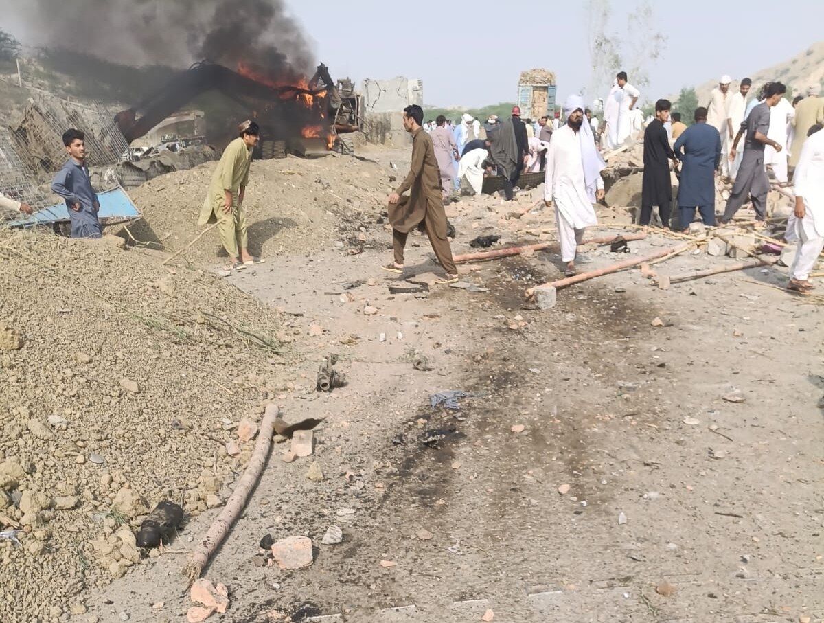 طالبان پاکستان بار دیگر مسئول حمله انتحاری علیه پلیس طالبان پاکستان بار دیگر مسئول حمله انتحاری علیه پلیس