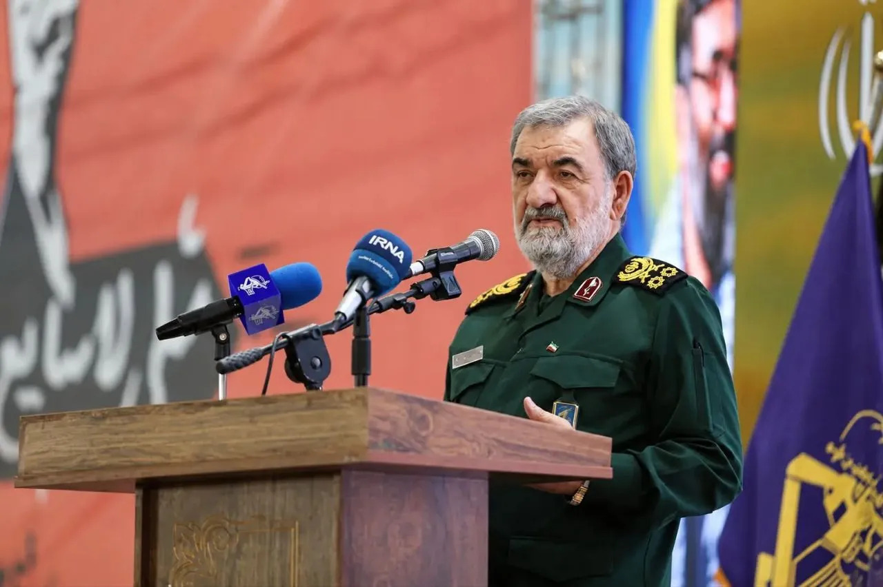 سرلشکر رضایی در دیدار با مقام عراقی: آمریکا در آینده منطقه جایگاهی نخواهد داشت