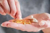 مکمل‌های کلسیم و ویتامین D اصلا فایده دارند؟