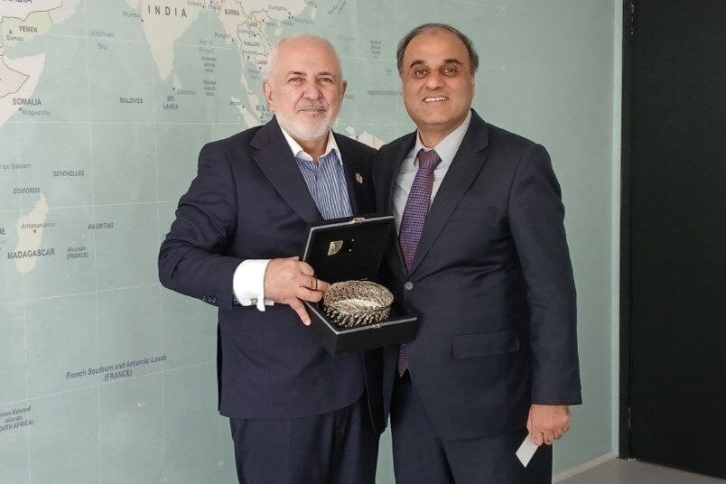 سفیر پاکستان در تهران با ظریف دیدار کرد سفیر پاکستان در تهران با ظریف دیدار کرد