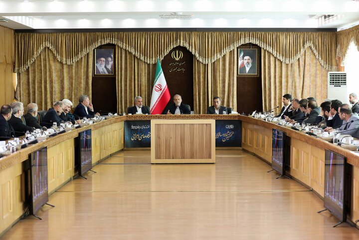 پزشکیان: برمبنای دینی، صلحی که دشمن به آن دعوت میکند، نباید دفع کرد؛ اما از مکر دشمن نباید غافل شد پزشکیان: برمبنای دینی، صلحی که دشمن به آن دعوت میکند، نباید دفع کرد؛ اما از مکر دشمن نباید غافل شد