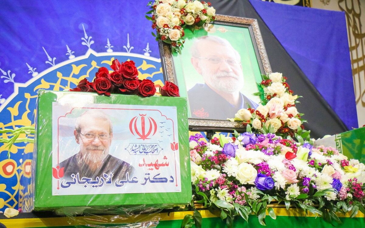 واکنش خانواده شهید لاریجانی به اظهارات نماینده مجلس درباره نحوه شهادت ایشان: از اظهارات شتابزده درباره چگونگی شهادت اجتناب کنید واکنش خانواده شهید لاریجانی به اظهارات نماینده مجلس درباره نحوه شهادت ایشان: از اظهارات شتابزده درباره چگونگی شهادت اجتناب کنید