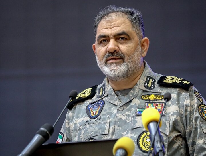 فرمانده نیروی دریایی ارتش: دشمن، امروز از ابتکارهای عملیاتی نیروهای مسلح ایران به شدت نگران است فرمانده نیروی دریایی ارتش: دشمن، امروز از ابتکارهای عملیاتی نیروهای مسلح ایران به شدت نگران است