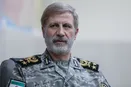 سرلشکر حاتمی، فرمانده کل ارتش: بر سر منافع ملی‌مان معامله نخواهیم کرد