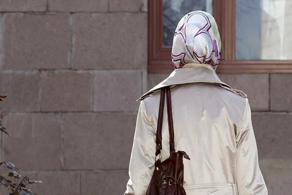 اخراج یک معلم در بلژیک به دلیل خودداری از برداشتن حجاب