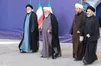 ویدیو/ اقامه نماز بر پیکر مطهر رهبر شهید توسط پسر ارشد ایشان