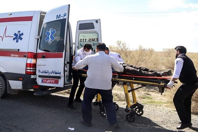 واژگونی نیسانوانت حامل کارگران فصلی در شاهرود واژگونی نیسانوانت حامل کارگران فصلی در شاهرود