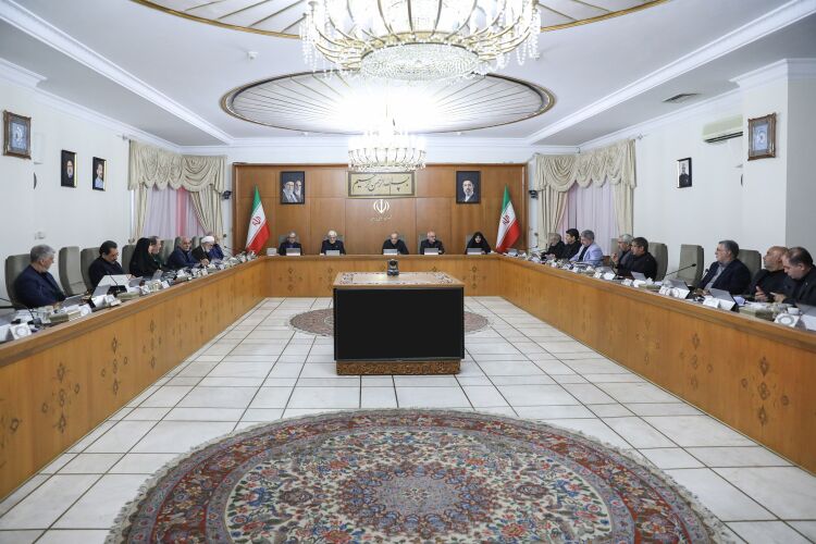 پزشکیان: حضور باشکوه مردم در تشییع رهبر شهید، جلوه‌ای از انسجام ملی و عامل تقویت اقتدار کشور در برابر تهدیدهاست