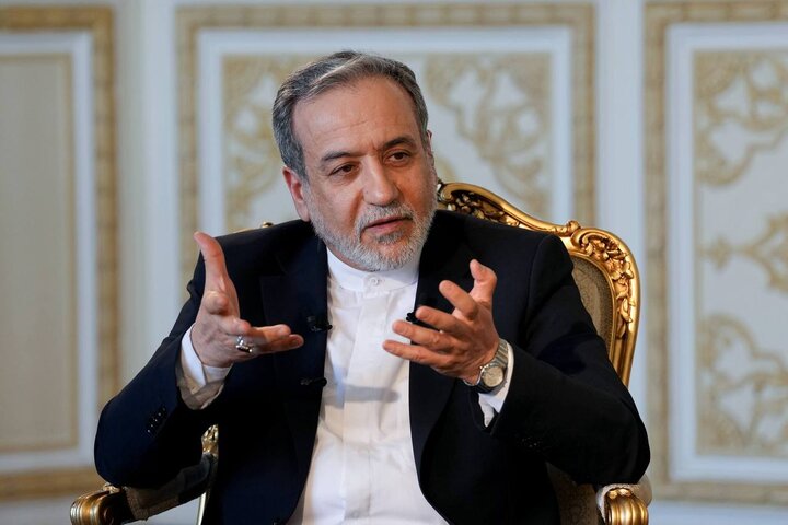 رد اتهامات مطرحشده از سوی رئیسجمهور لبنان | عراقچی خطاب به میشل عون: لبنان را از دست دشمن واقعی خود نجات دهید رد اتهامات مطرحشده از سوی رئیسجمهور لبنان | عراقچی خطاب به میشل عون: لبنان را از دست دشمن واقعی خود نجات دهید