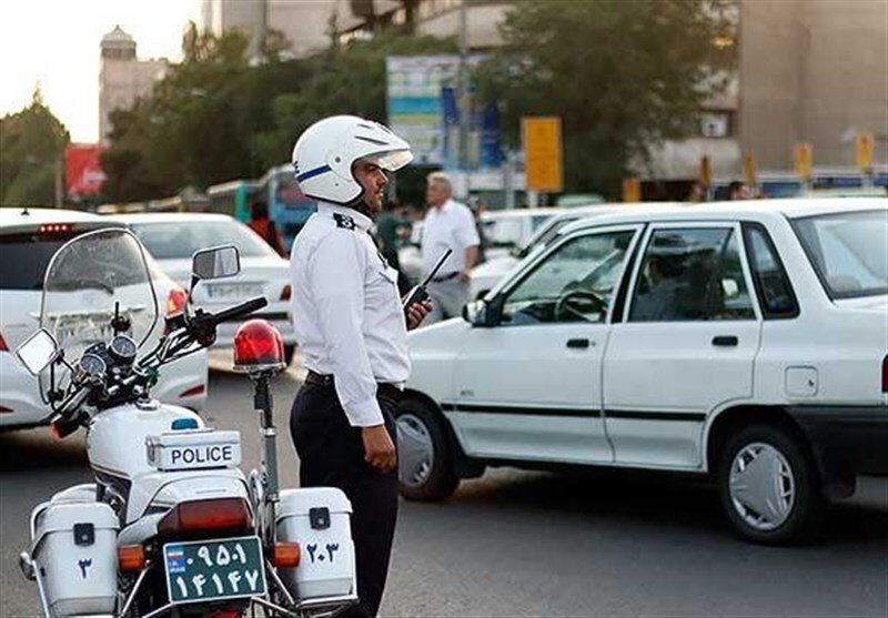 پلیس دوباره به مالکان خودروهای بدون پلاک هشدار داد پلیس دوباره به مالکان خودروهای بدون پلاک هشدار داد