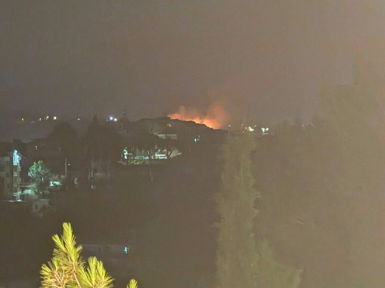 حملات اسرائیل به مناطق مختلف در جنوب لبنان، یک کشته و ۳ زخمی برجای گذاشت حملات اسرائیل به مناطق مختلف در جنوب لبنان، یک کشته و ۳ زخمی برجای گذاشت