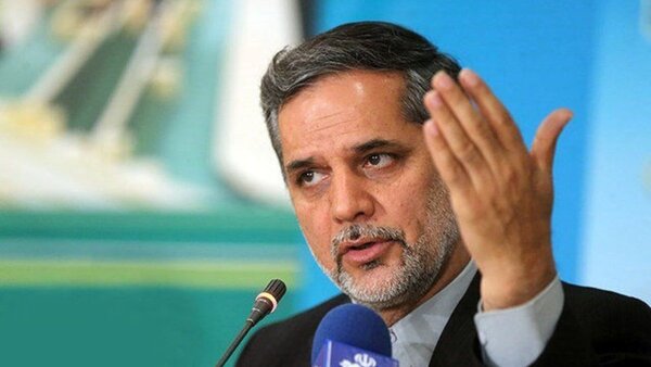 انتقاد فعال سیاسی اصولگرا از حملات تندروها | در مجلس به نحوی برخورد میشود که انگار آقای قالیباف یک عامل خارجی در کشور ما است انتقاد فعال سیاسی اصولگرا از حملات تندروها | در مجلس به نحوی برخورد میشود که انگار آقای قالیباف یک عامل خارجی در کشور ما است