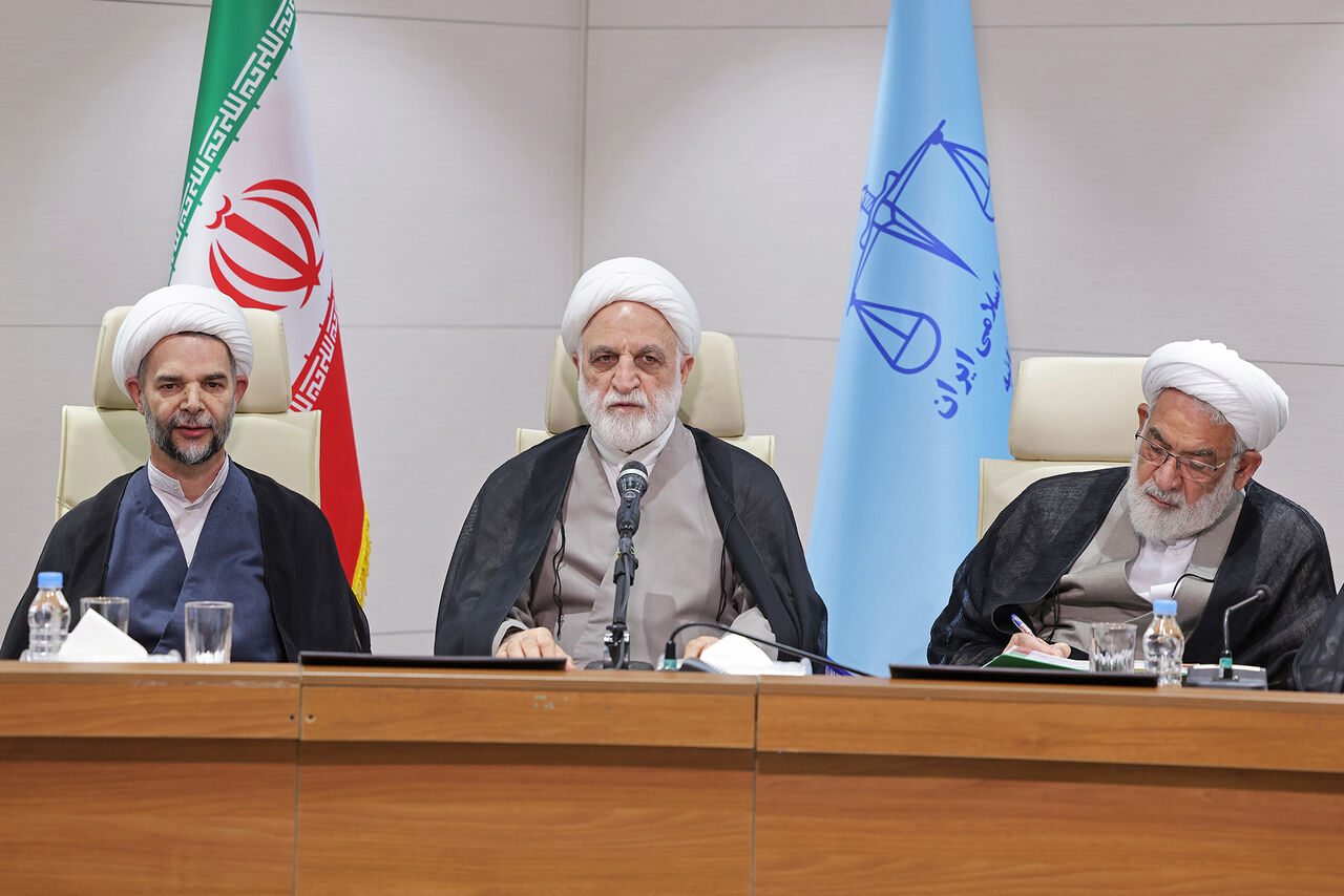 اژهای: این دسته از پرونده در حوزه تراستیها هرچه سریعتر تعیین تکلیف شود اژهای: این دسته از پرونده در حوزه تراستیها هرچه سریعتر تعیین تکلیف شود