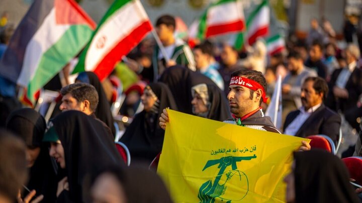 هاآرتص: ایران به تدریج در حال تحمیل معادله «وحدت ساحات» بر اسرائیل است هاآرتص: ایران به تدریج در حال تحمیل معادله «وحدت ساحات» بر اسرائیل است