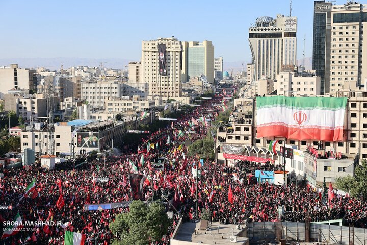رئیس دانشگاه علوم پزشکی مشهد: هیچ حادثه منجر به فوت در مراسم تشییع رهبر شهید رخ نداد رئیس دانشگاه علوم پزشکی مشهد: هیچ حادثه منجر به فوت در مراسم تشییع رهبر شهید رخ نداد