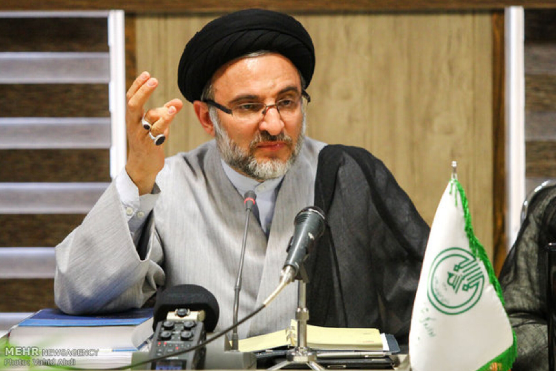 حجت‌الاسلام خاموشی‌: اینکه رهبر انقلاب گفتند «علی‌الوصول نظر دیگری دارم»، یعنی با شرایطی اجازه مذاکره دادند