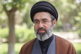 ویدیو/ تصاویری کمتر دیده‌شده از جلسه درس آیت‌الله سید مجتبی خامنه‌ای