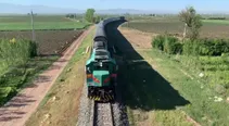 حمله جنایتکارانه آمریکا به پلی ریلی در مسیر نیشابور - مشهد؛ یک خط از مسیر ریلی آسیب دیده در مدار قرار می‌گیرد