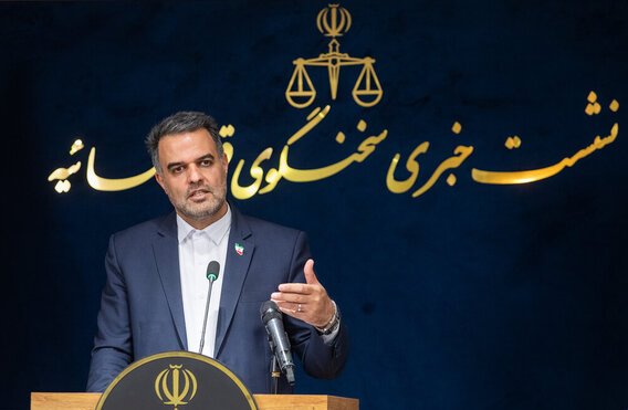 کاظمی: تنها ۱۳ بانک کشور به حدنصاب کفایت سرمایه رسیدهاند؛ ۷۱ پرونده برای تراستیها تشکیل شد کاظمی: تنها ۱۳ بانک کشور به حدنصاب کفایت سرمایه رسیدهاند؛ ۷۱ پرونده برای تراستیها تشکیل شد