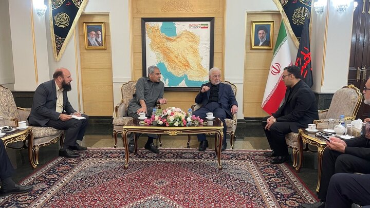 دیدار وزیر کشور پاکستان با مومنی | حضور محسن نقوی جهت شرکت در آئین تشییع پیکر رهبر شهید دیدار وزیر کشور پاکستان با مومنی | حضور محسن نقوی جهت شرکت در آئین تشییع پیکر رهبر شهید