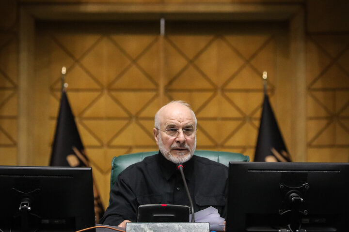 قالیباف: آمریکا با تهدید نمیتواند ایران را تسلیم کند؛ کاهش ۱۰ درصدی مصرف گاز ضروری است قالیباف: آمریکا با تهدید نمیتواند ایران را تسلیم کند؛ کاهش ۱۰ درصدی مصرف گاز ضروری است