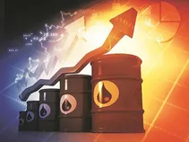 تجاوز نظامی آمریکا به جزیره لارک؛ قیمت نفت بیش از ۲ درصد افزایش یافت