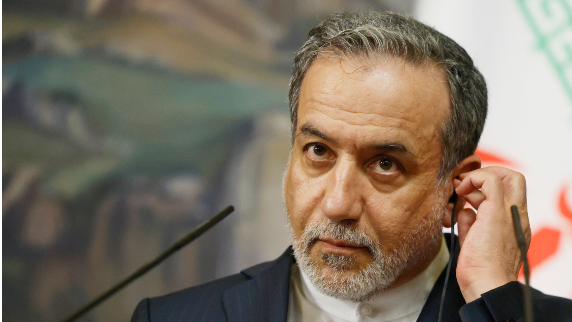 پاسخ عراقچی به پیام همتای فرانسوی: اشک تمساح بس است آقای بارو پاسخ عراقچی به پیام همتای فرانسوی: اشک تمساح بس است آقای بارو