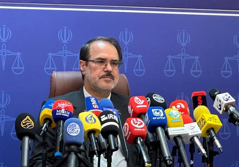 رئیس سازمان بازرسی: اجرای طرح «اینترنت پرو» متوقف شد رئیس سازمان بازرسی: اجرای طرح «اینترنت پرو» متوقف شد