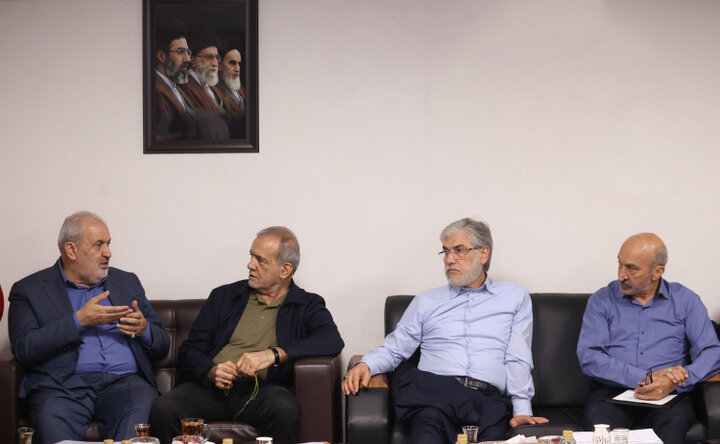 احکام اجرایی ۳۲ راهبرد مدیریت بحران آب به دستگاههای مسئول ابلاغ شد احکام اجرایی ۳۲ راهبرد مدیریت بحران آب به دستگاههای مسئول ابلاغ شد