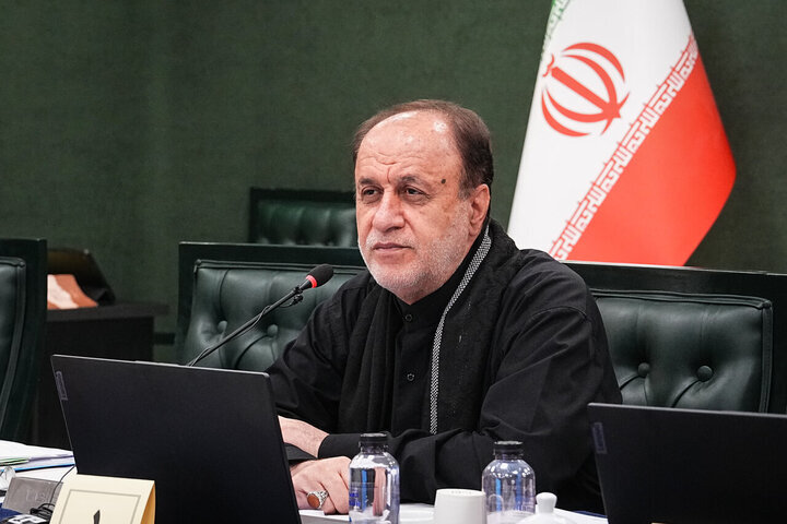 حاجی‌بابایی: محاصره آمریکا باید محاصره شود