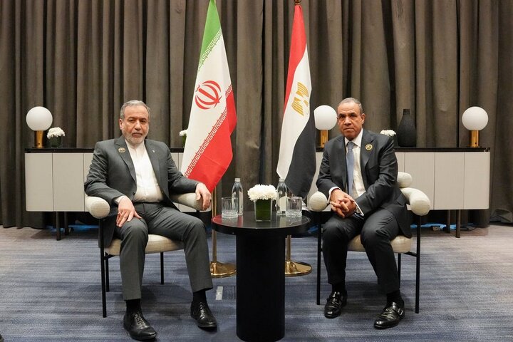 اعلام آمادگی ایران برای کمک به توقف درگیریهای عربستان و یمن در دیدار عراقچی و همتای مصری اعلام آمادگی ایران برای کمک به توقف درگیریهای عربستان و یمن در دیدار عراقچی و همتای مصری