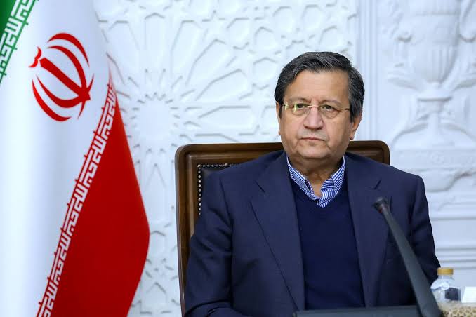 همتی: فشار تورمی کالاها در روزهای آینده کم میشود همتی: فشار تورمی کالاها در روزهای آینده کم میشود