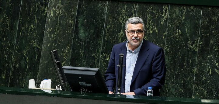 ظفرقندی برای پاسخ به ۱۵۷ سوال به مجلس میرود ظفرقندی برای پاسخ به ۱۵۷ سوال به مجلس میرود