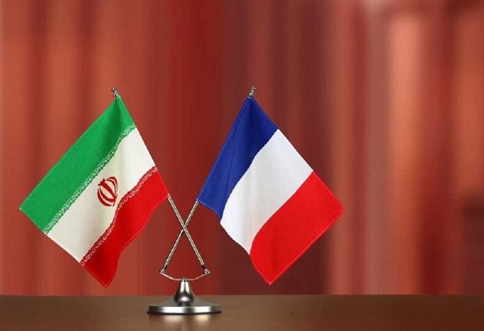 وزارت امور خارجه: ادعای ارعاب کارکنان فرانسه بیاساس است | فرانسه باید توضیح بدهد که «کمک به جامعه مدنی» کشور پذیرنده منطبق با کدام معاهده بینالمللی مرتبط با حقوق دیپلماتیک و کنسولی است؟ وزارت امور خارجه: ادعای ارعاب کارکنان فرانسه بیاساس است | فرانسه باید توضیح بدهد که «کمک به جامعه مدنی» کشور پذیرنده منطبق با کدام معاهده بینالمللی مرتبط با حقوق دیپلماتیک و کنسولی است؟
