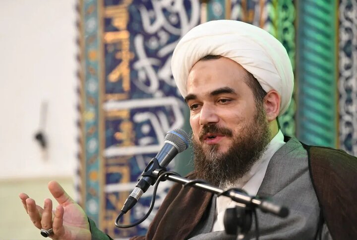 محمدی گلپایگانی: سیده بشری خامنهای به معنی واقعی «اُمّ ابیهای» پدر بود محمدی گلپایگانی: سیده بشری خامنهای به معنی واقعی «اُمّ ابیهای» پدر بود