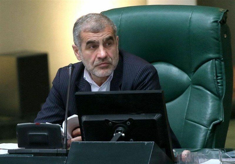 نیکزاد: تنگه هرمز دشمن را به فلاکت انداخته