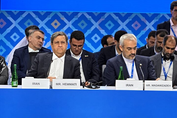 همتی در بانکوک: ادعای فروپاشی اقتصاد ایران توهمی بیش نیست