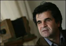 تایید حکم غیابی جعفر پناهی، کارگردان معروف به حبس و ممنوعیت خروج از کشور