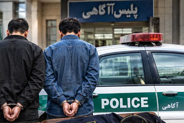 دستگیری مرد مسلح با دو کلت کمری در جردن دستگیری مرد مسلح با دو کلت کمری در جردن