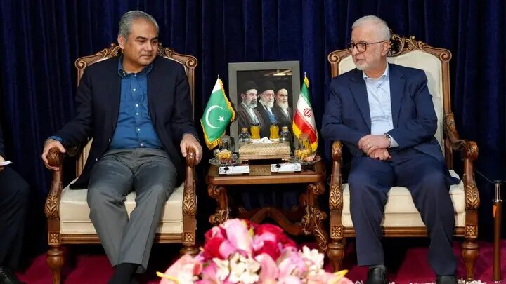 دیدار وزرای کشور ایران و پاکستان | تاکید بر هدفگذاری تجارت ۱۰ میلیارد دلاری تهران و اسلام‌آباد