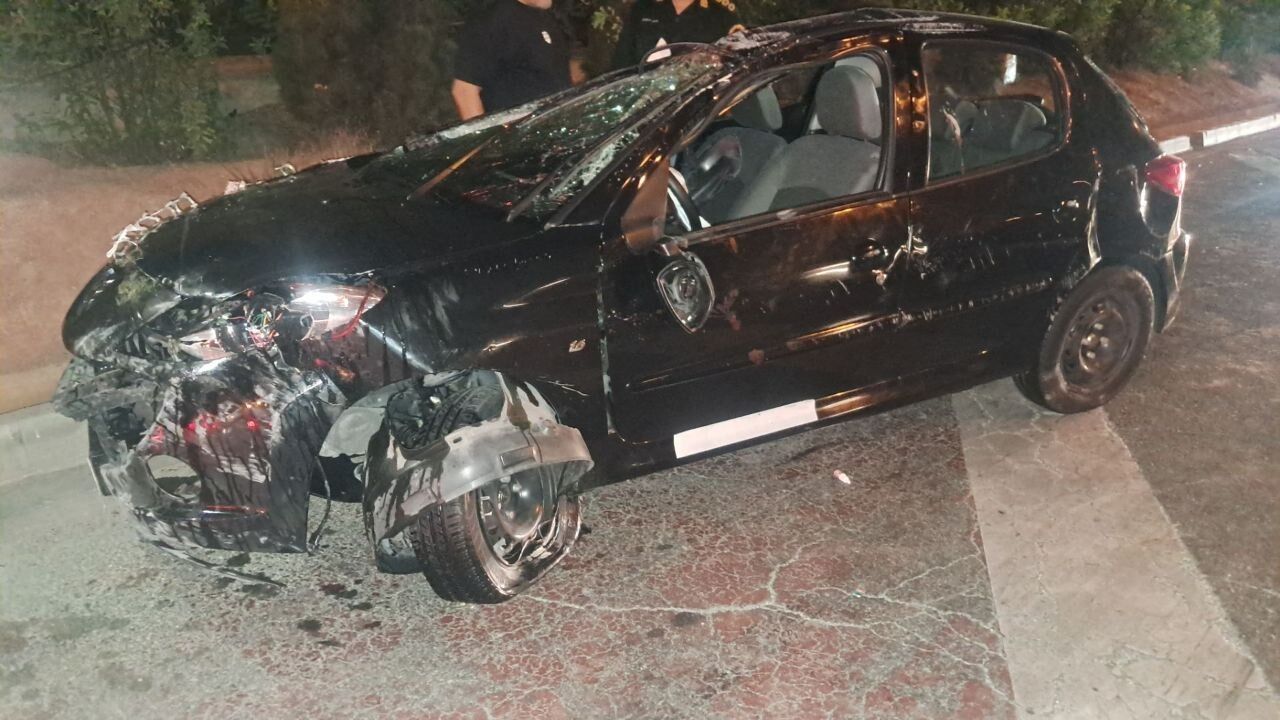 عروس ۳۰ ساله در واژگونی خودرو جان باخت عروس ۳۰ ساله در واژگونی خودرو جان باخت