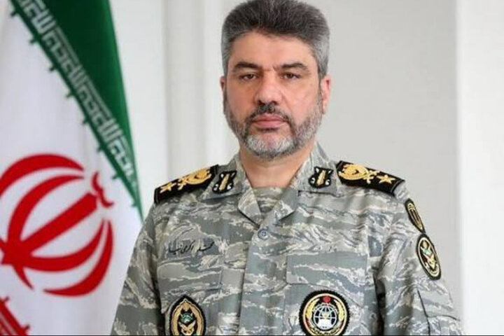 هشدار سخنگوی ارتش به آمریکا و اسرائیل بعد از اقامه نماز بر پیکر رهبر شهید هشدار سخنگوی ارتش به آمریکا و اسرائیل بعد از اقامه نماز بر پیکر رهبر شهید